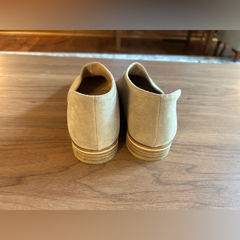 Beast flats sz 5.5 women’s shoes, light tan/dark beige, versatile color, comfy - Picture 6 of 6